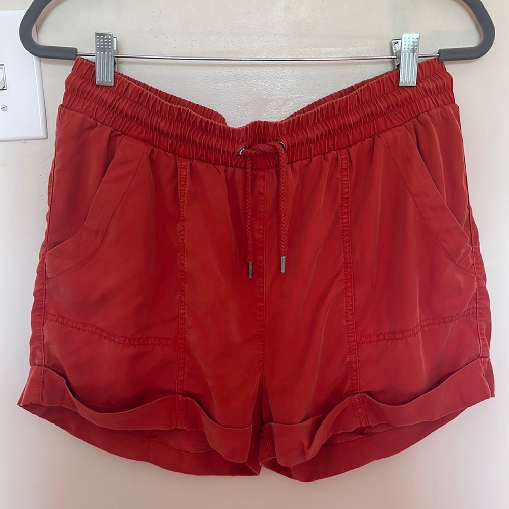 Universal Thread Orange Shorts Size M